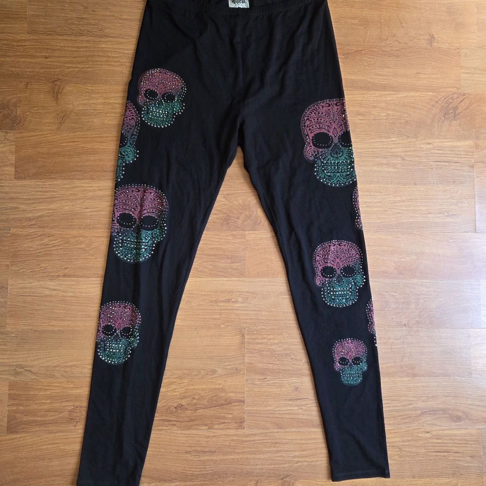 Womens Vocal Skull Print Leggings - Black and Pink